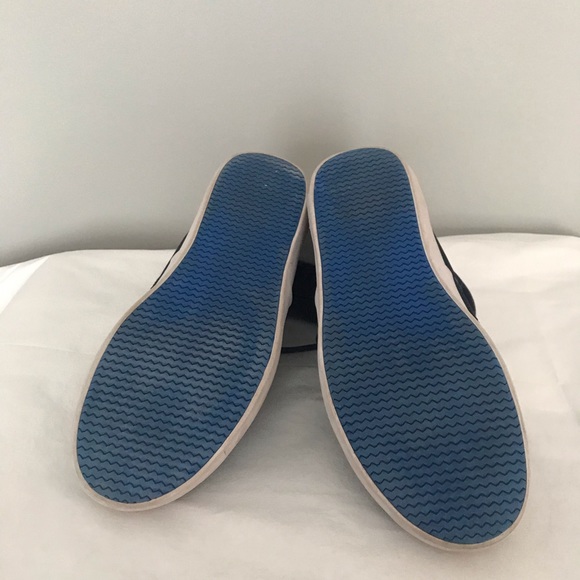 Sperry sneakers -(Box F) - Picture 7 of 8